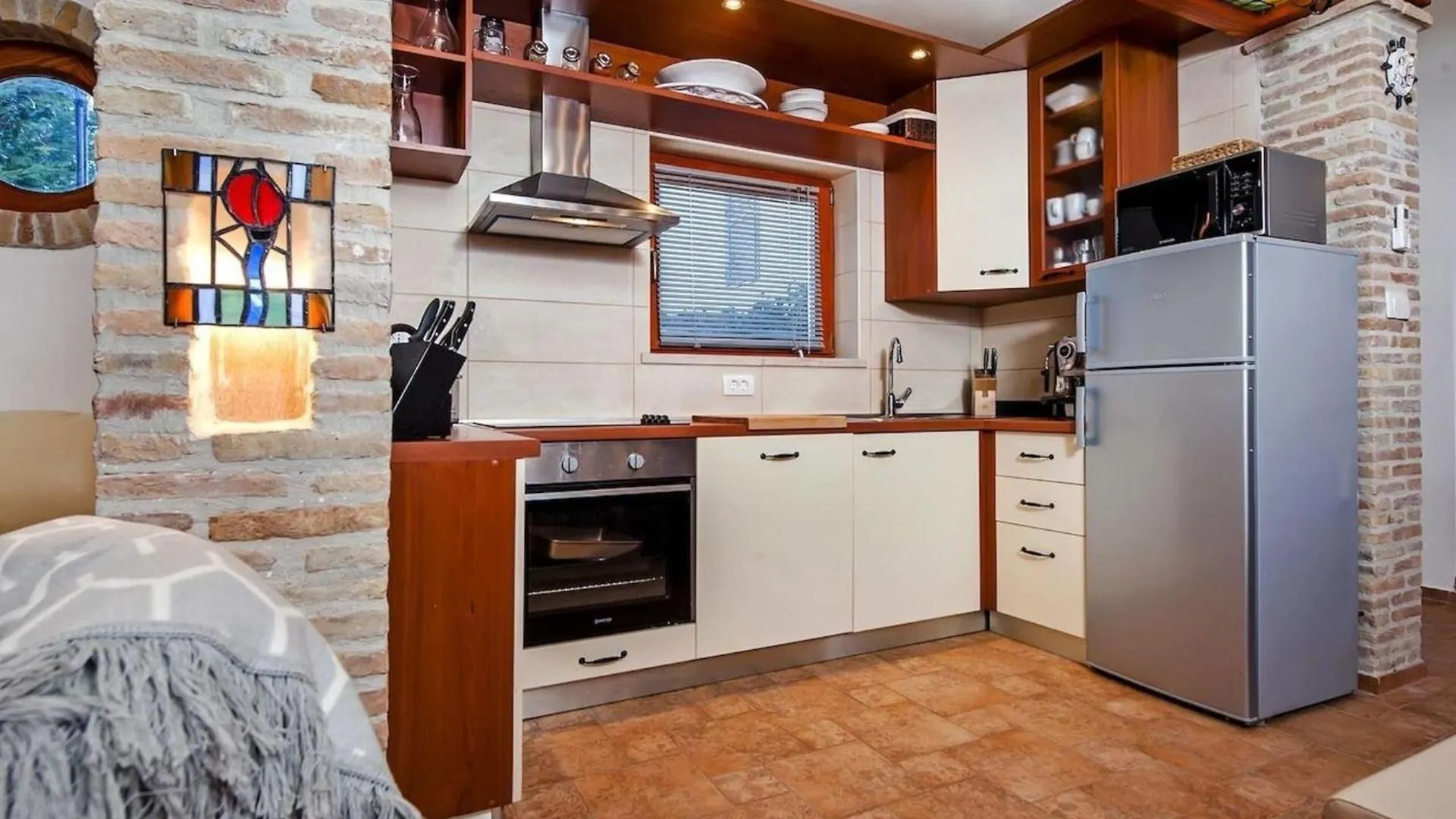 Art House Rovinj-Holiday, Fuer Mehr Information Finden Sie Uns Im Internet Vikendica Rovinjsko Selo